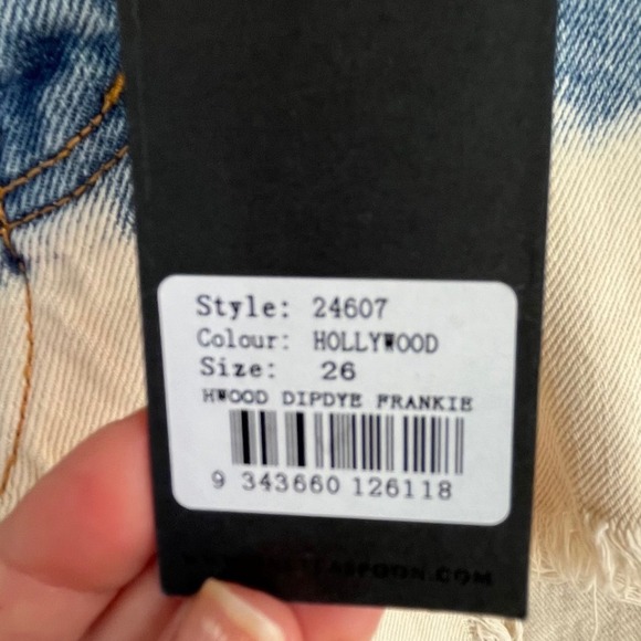 One Teaspoon DipDye Frankie Out Raw Hem Denim Short 26 Edgy Distressed Denim - Picture 4 of 16